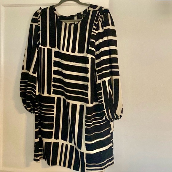 Eloquii graphic shift dress. Size 16 - Picture 2 of 2